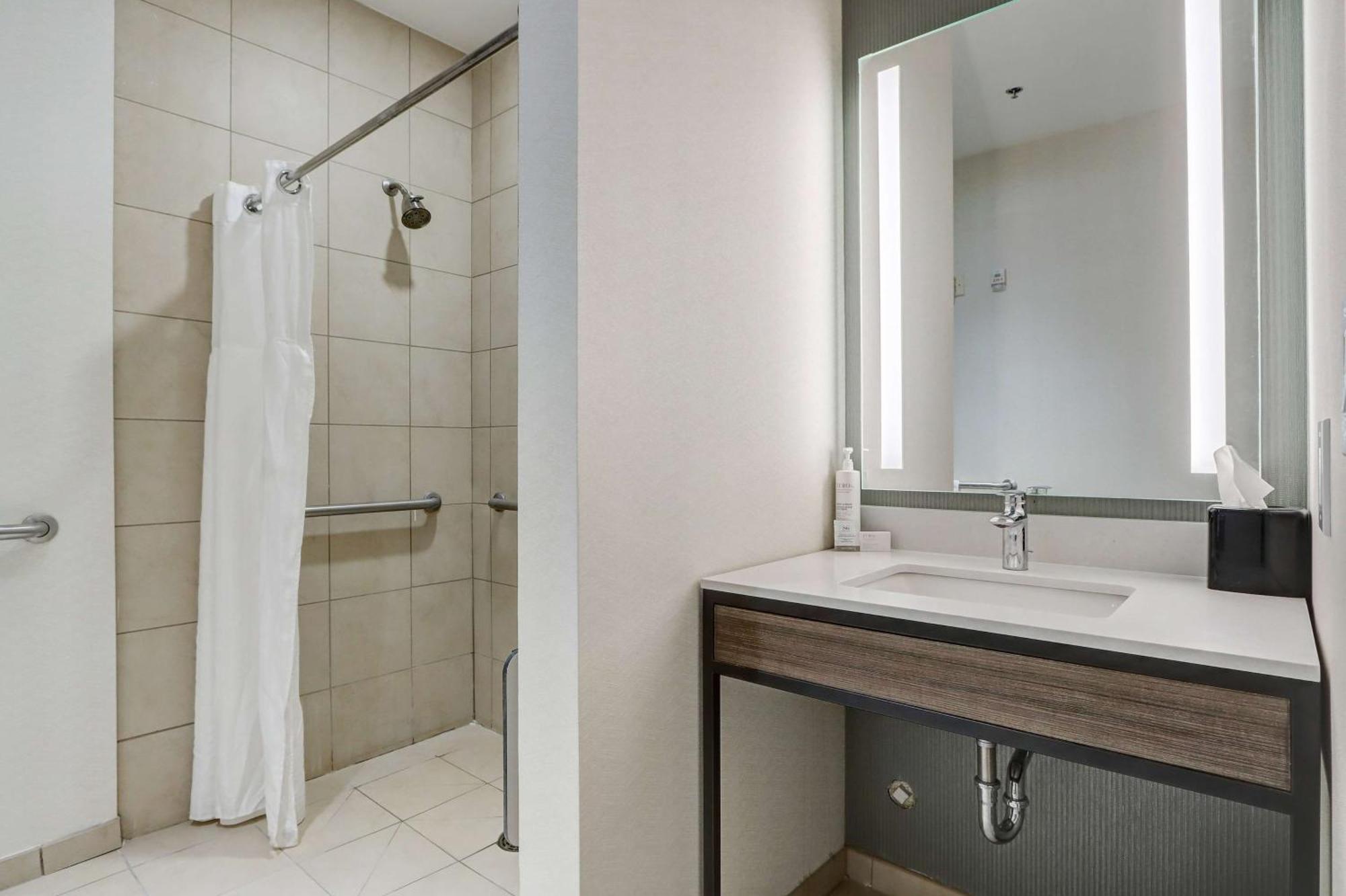 Hilton Garden Northwest Indianapolis