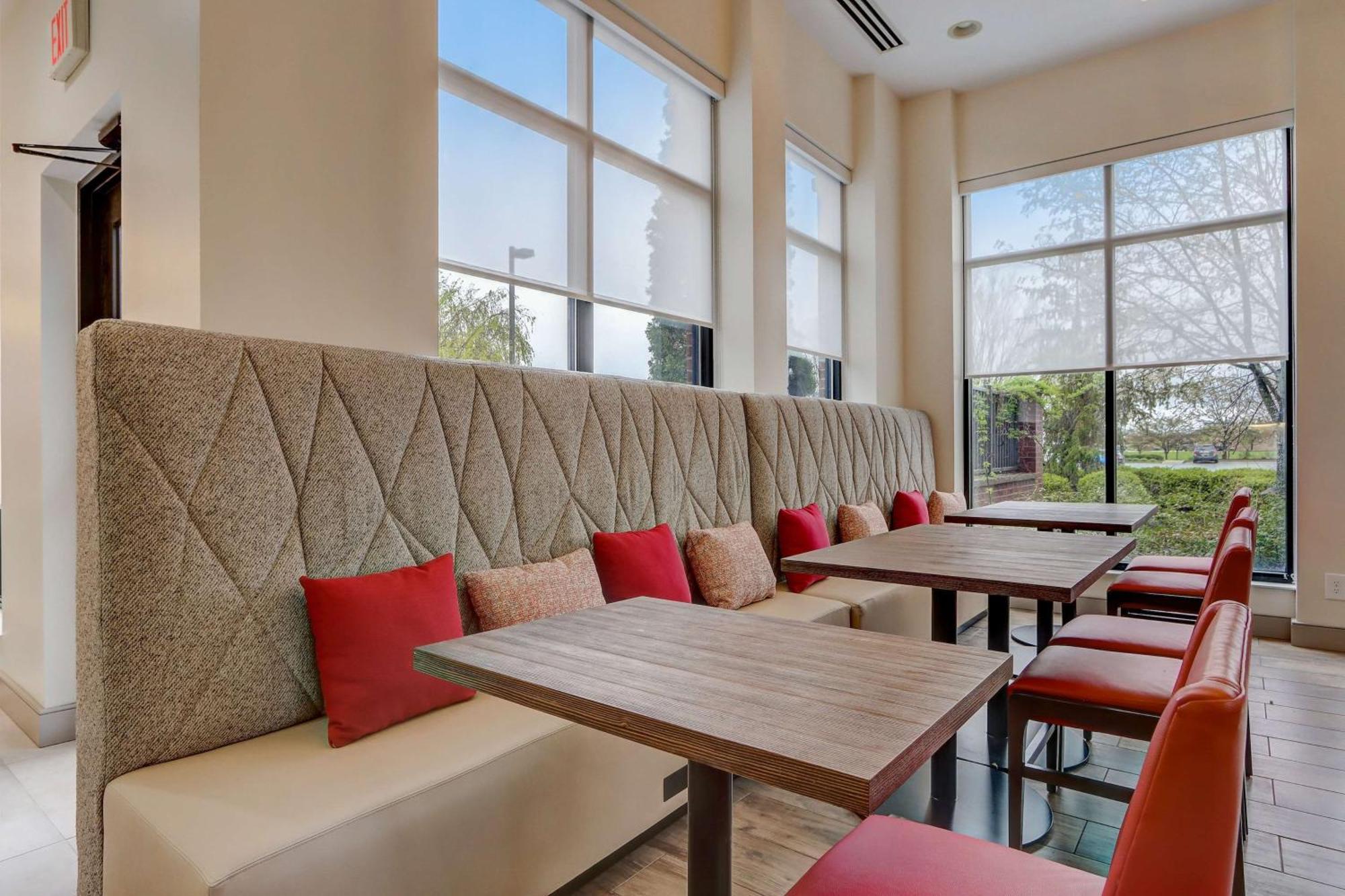 Hotel Hilton Garden Northwest 3*