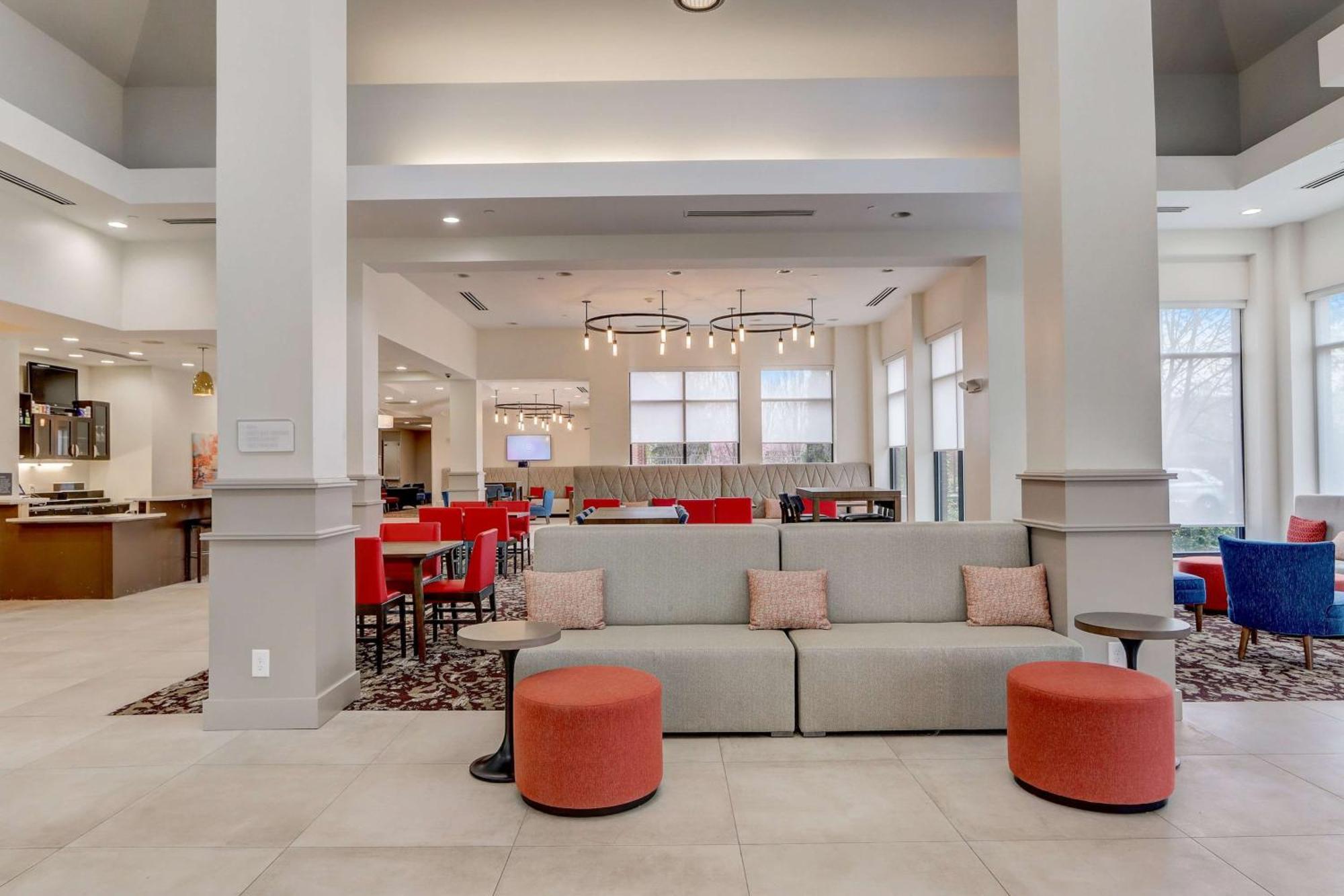 Hilton Garden Northwest 3*
